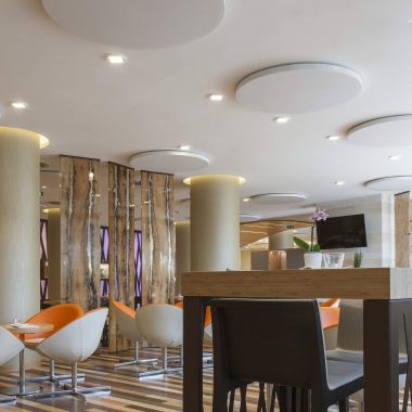 Pannello-fonoassorbente-a-soffitto-Dot-Caruso-Acoustic